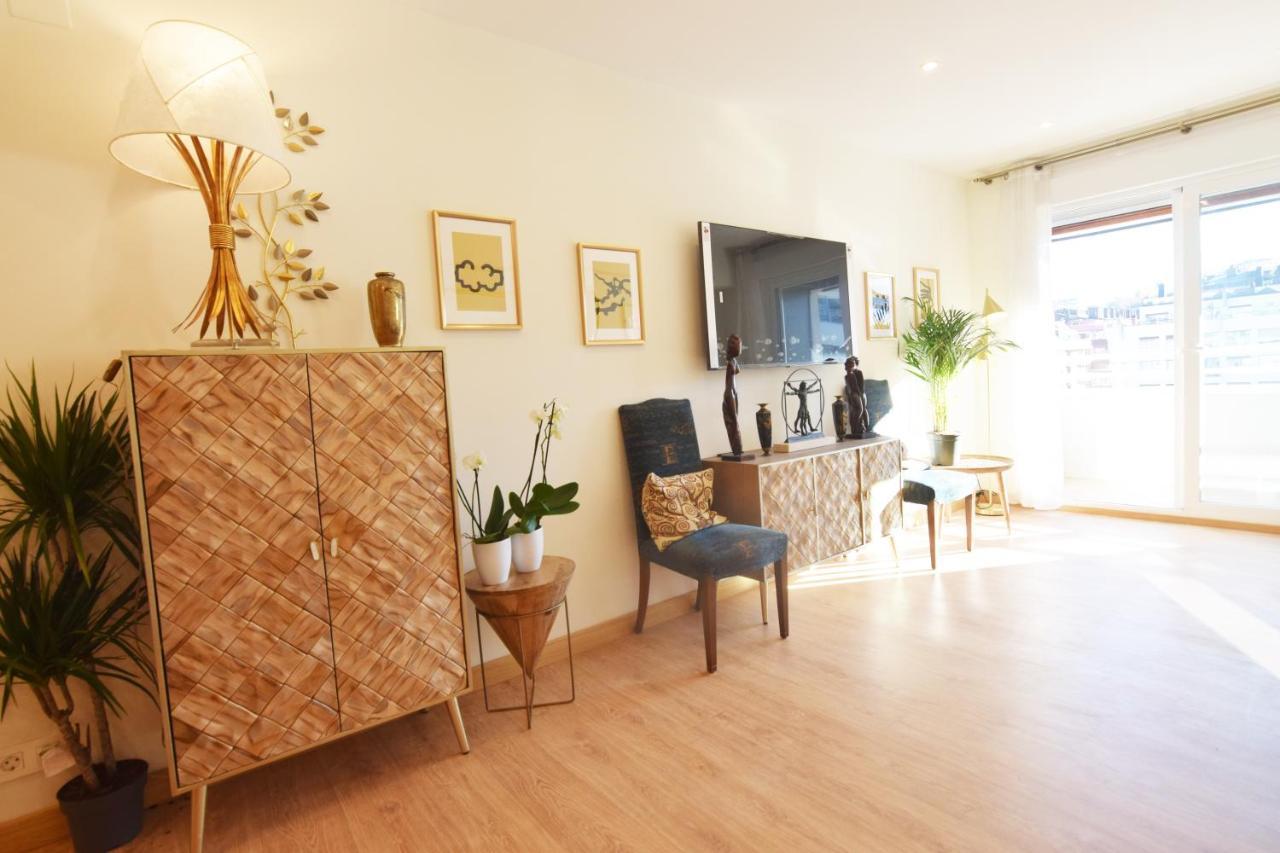 Paradise Luxurious Flat, Free Parking, 3 Double Rooms, Terrace, Jacuzzi, Fully Renovated Сан Себастиан Екстериор снимка